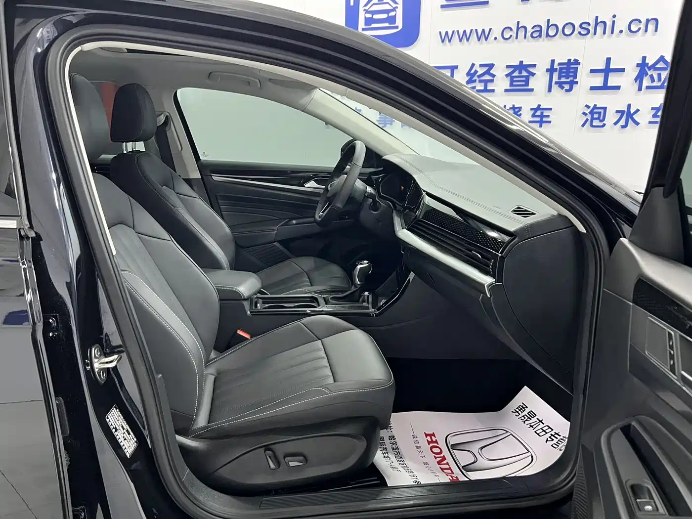 Volkswagen Passat 2023 Facelift 280TSI Elite Edition фото 9