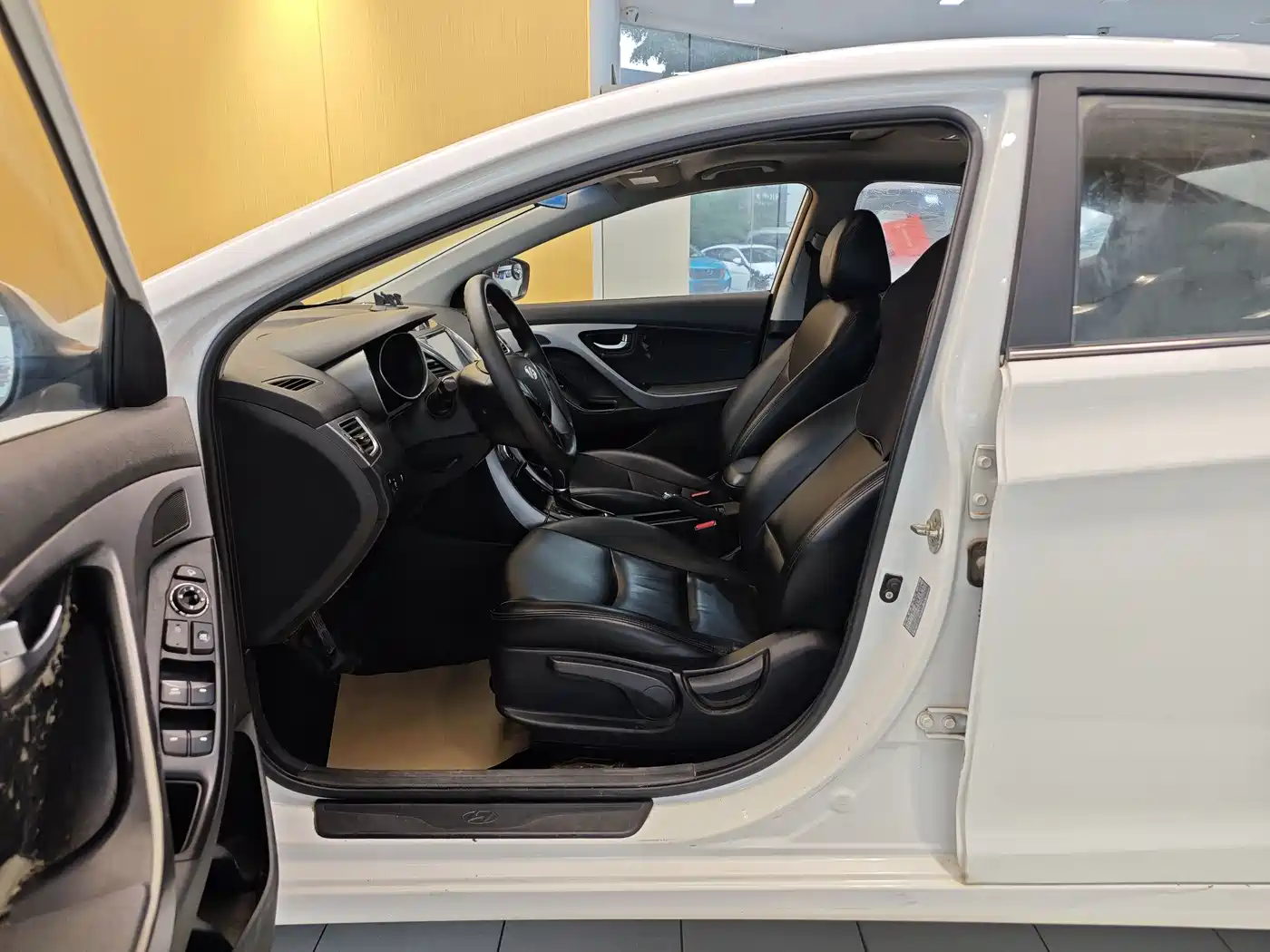 Hyundai Langdong 2016 1.6L Automatic Premium Edition фото 13