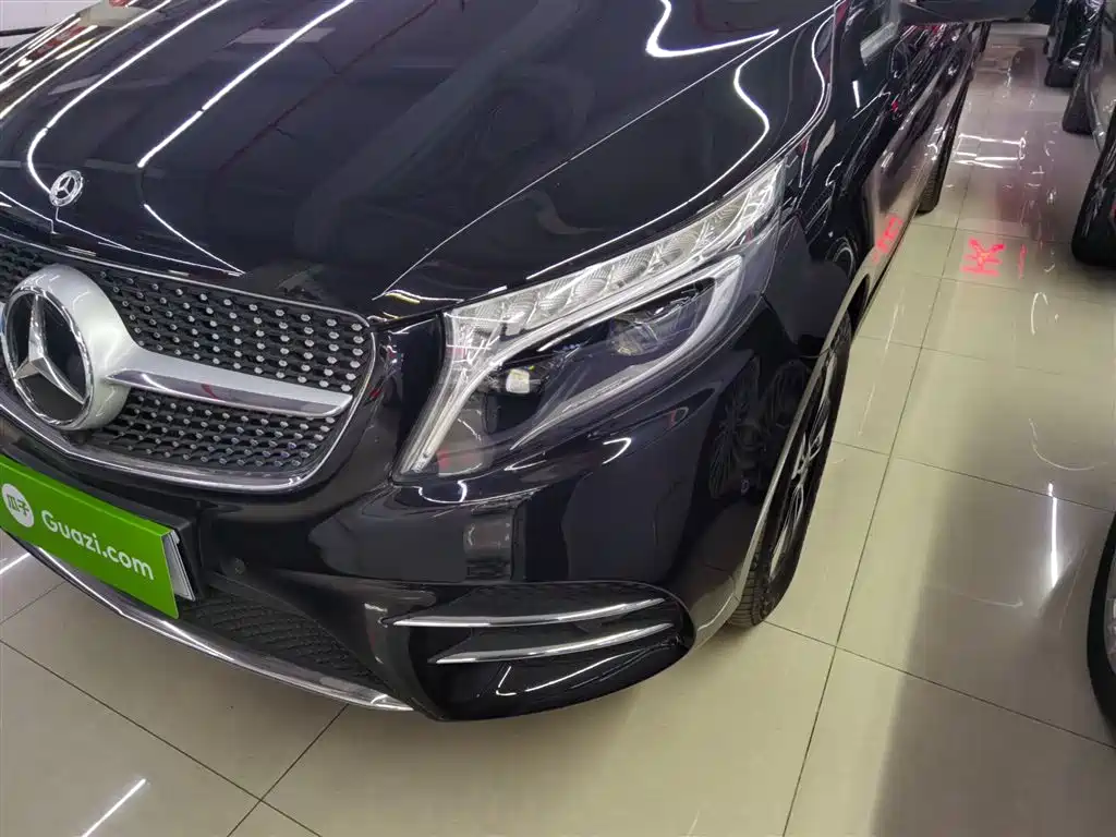 Mercedes-Benz V-Class 2020 Model V 260 L Long Wheelbase Luxury фото 3