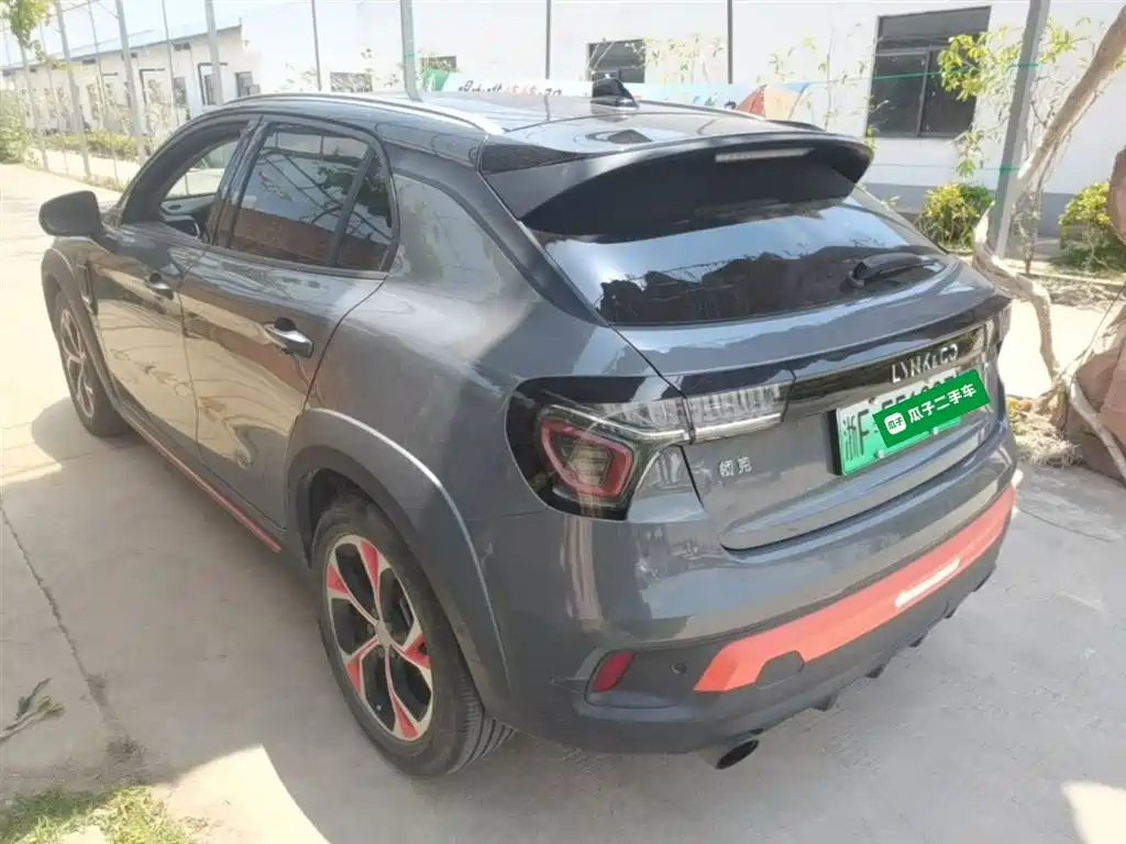 Lynk & Co 02 New Energy 2019 Edition 1.5T PHEV Pro фото 5