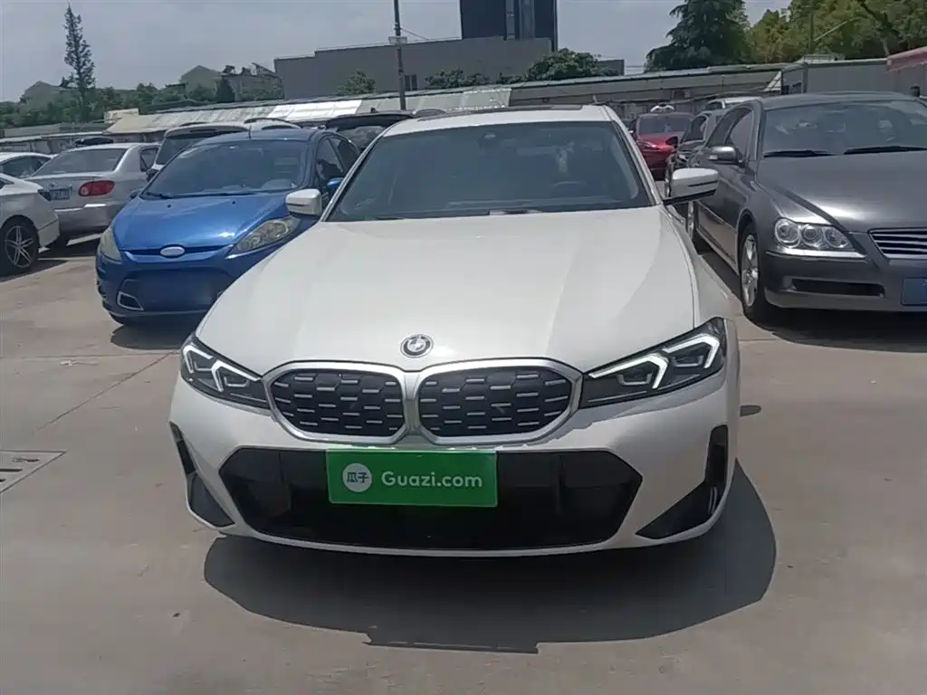 BMW 3 Series 2025 325i M Sport Package фото 3