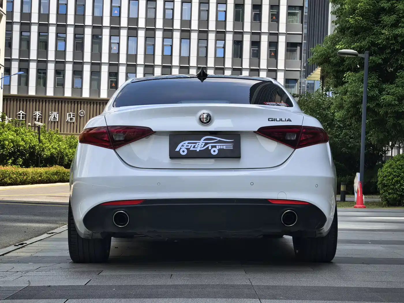 Alfa Romeo Giulia 2022 2021 2.0T 280HP Luxury