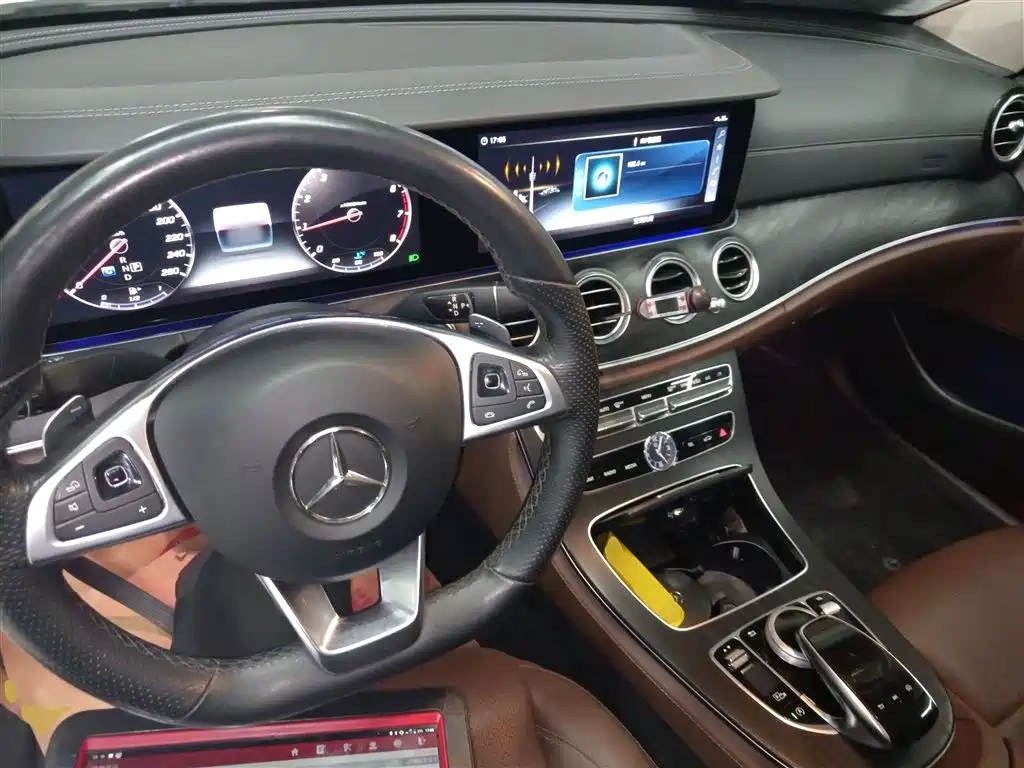 Mercedes-Benz E-Class 2018 E 300 L Sport Luxury фото 10