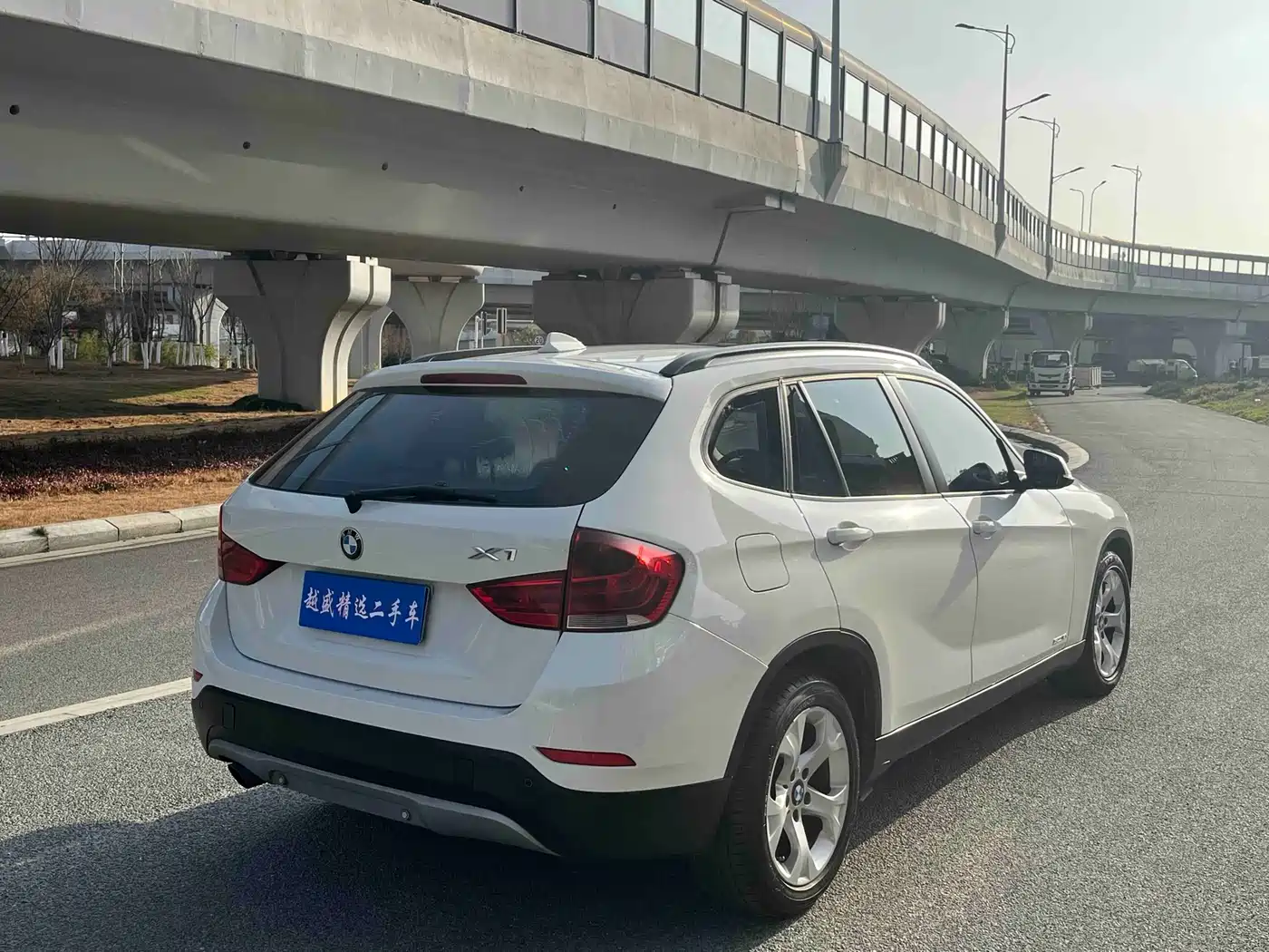 BMW X1 (Import) 2012 sDrive18i Luxury фото 7