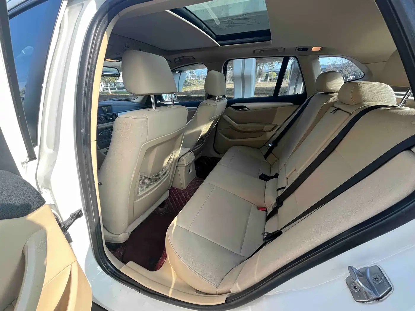 BMW X1 (Import) 2012 sDrive18i Luxury фото 14