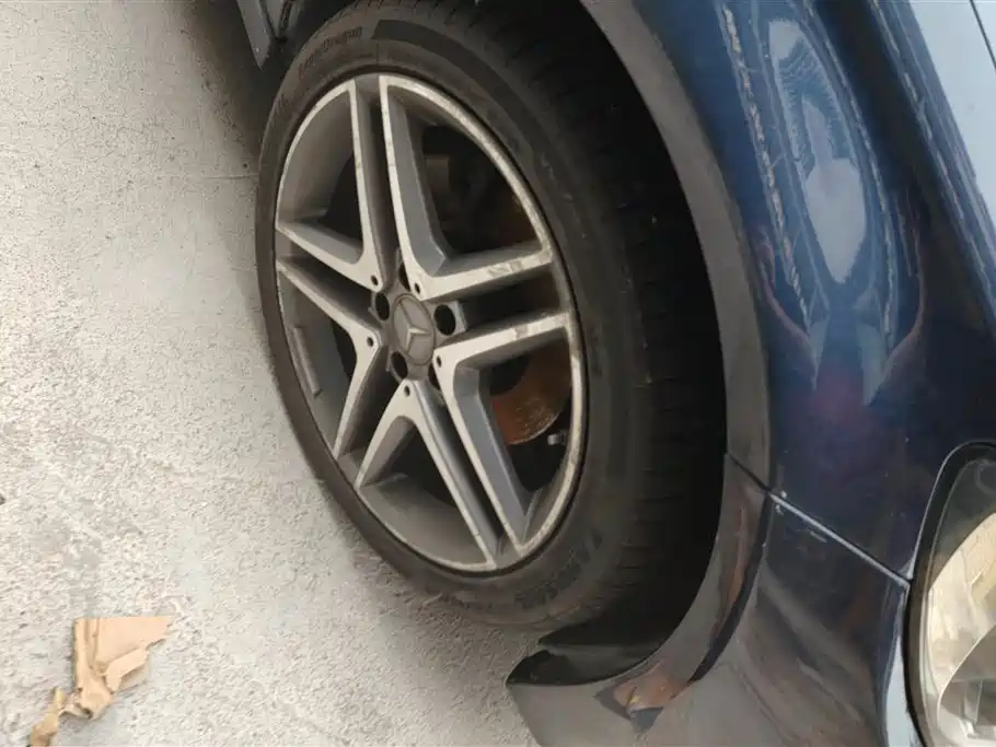 Mercedes-Benz C-Class 2015 Facelift C 200 L Sport фото 6