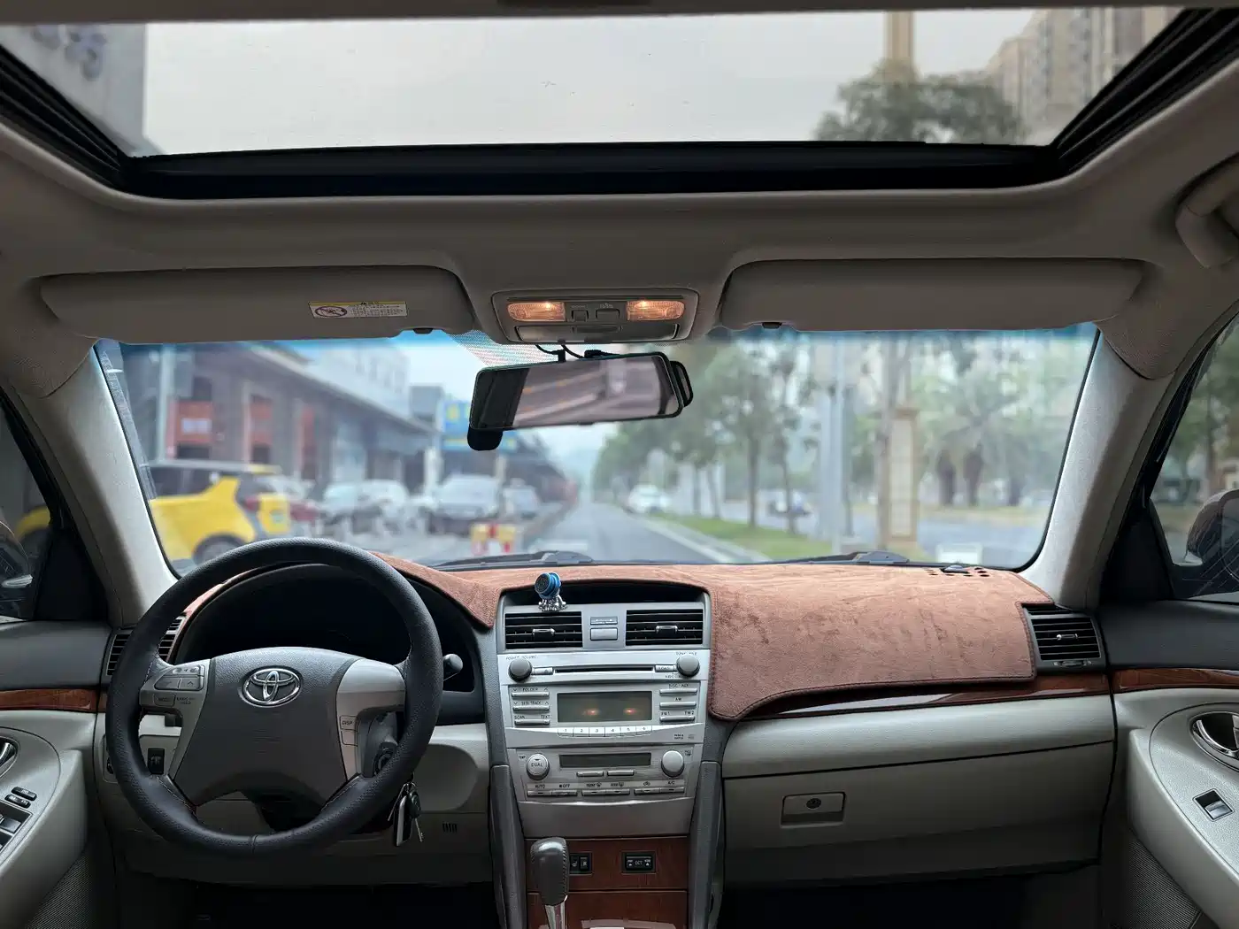 Toyota Camry 2013 200G Classic Luxury Edition фото 17