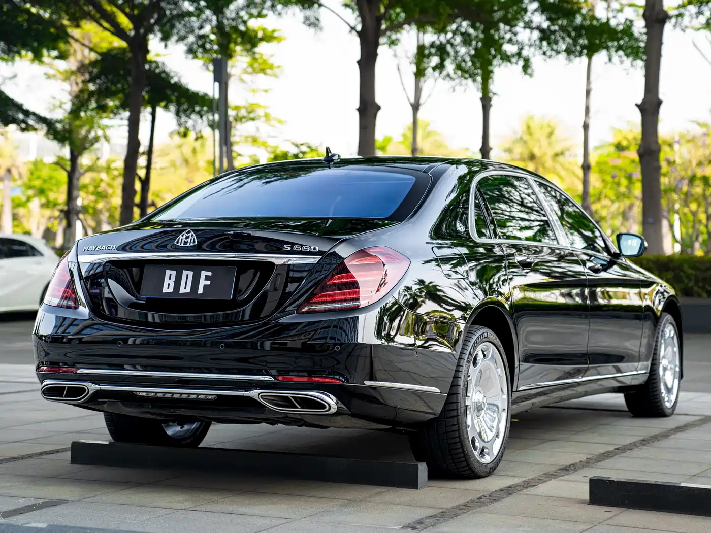Mercedes-Benz Maybach S-Class 2018 Model S 680 фото 5