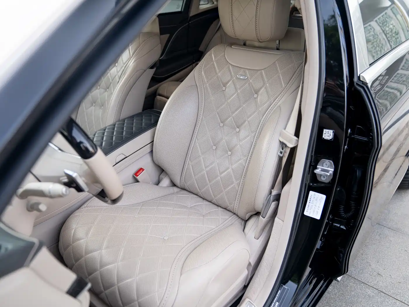 Mercedes-Benz Maybach S-Class 2018 Model S 680 фото 20