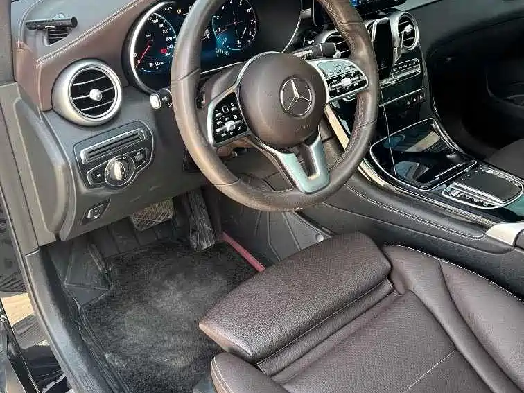 Mercedes-Benz GLC 2021 GLC 260 L 4MATIC Sporty фото 8
