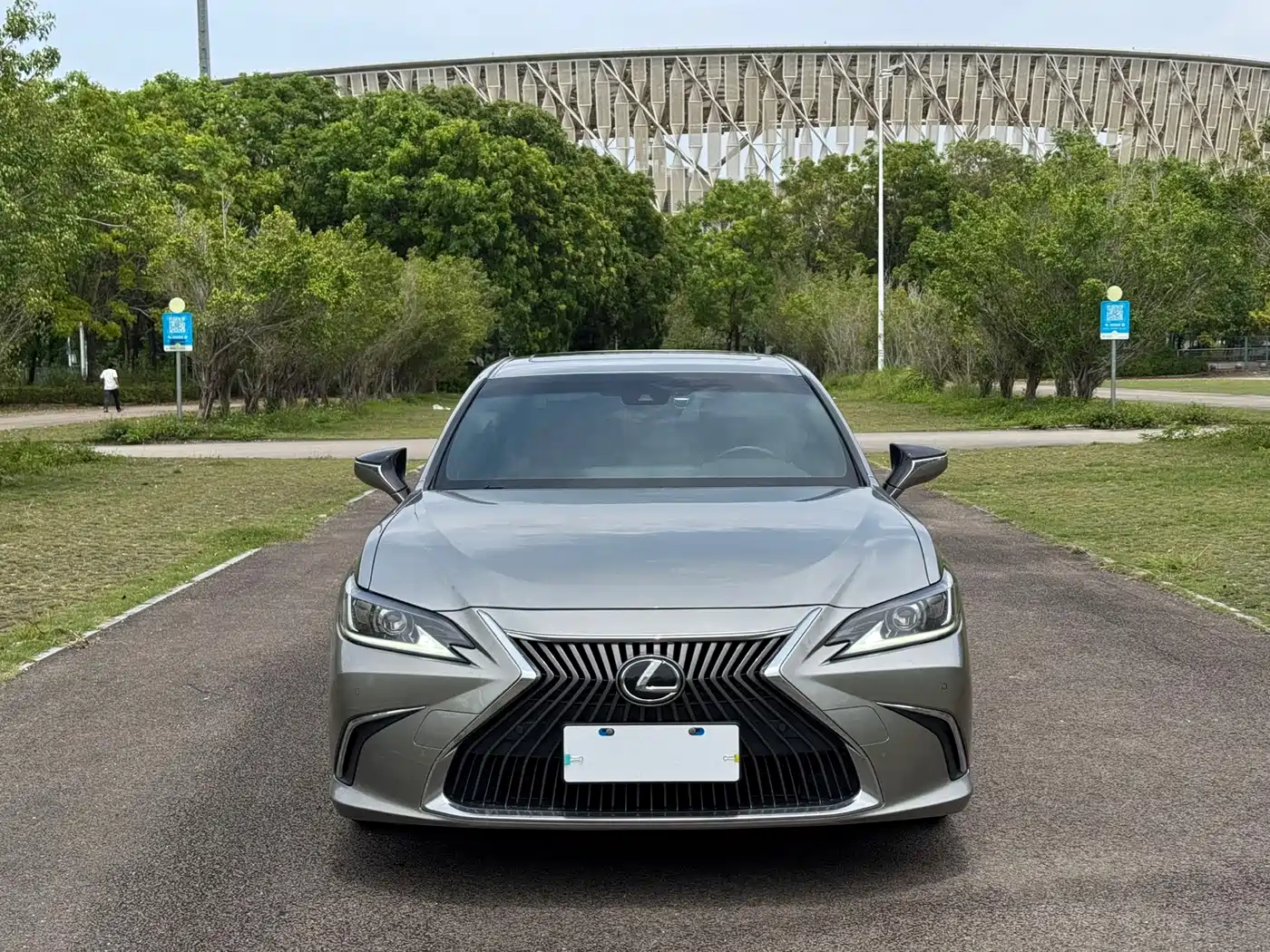 Lexus ES 2018 200 Luxury Edition China V фото 2