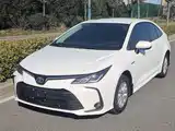 Фото 1 - Toyota Corolla