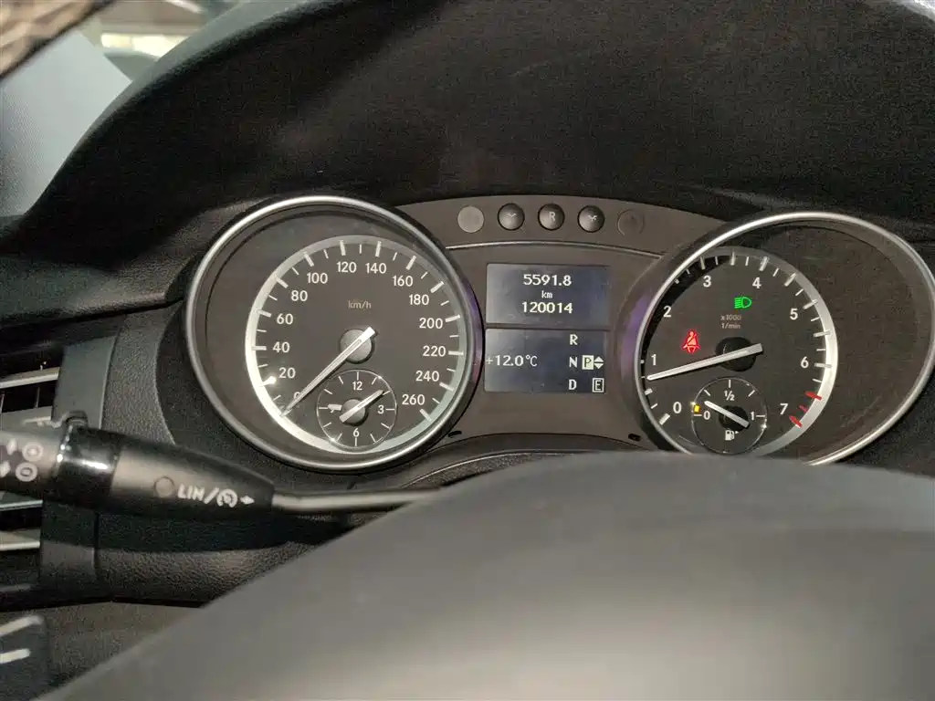 Mercedes-Benz R-Class 2017 R 320 4MATIC Business Collector's Edition фото 12