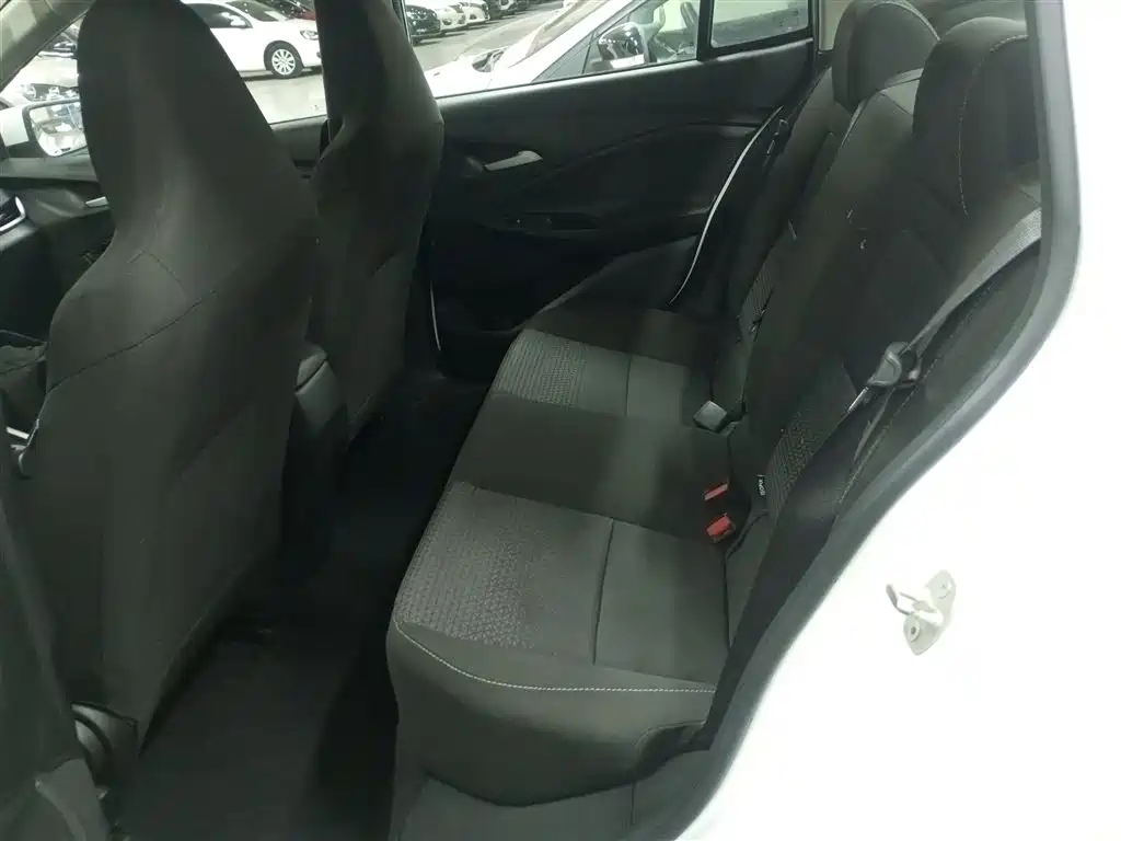 Chevrolet Cavalier 2021 325T Auto Joy Edition фото 14