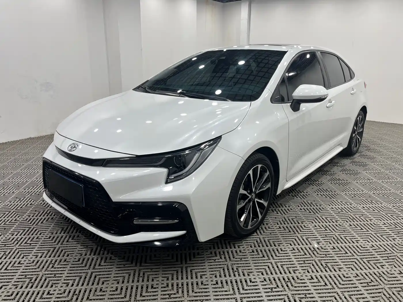 Toyota Levin 2022 185T CVT Sport Edition фото 3