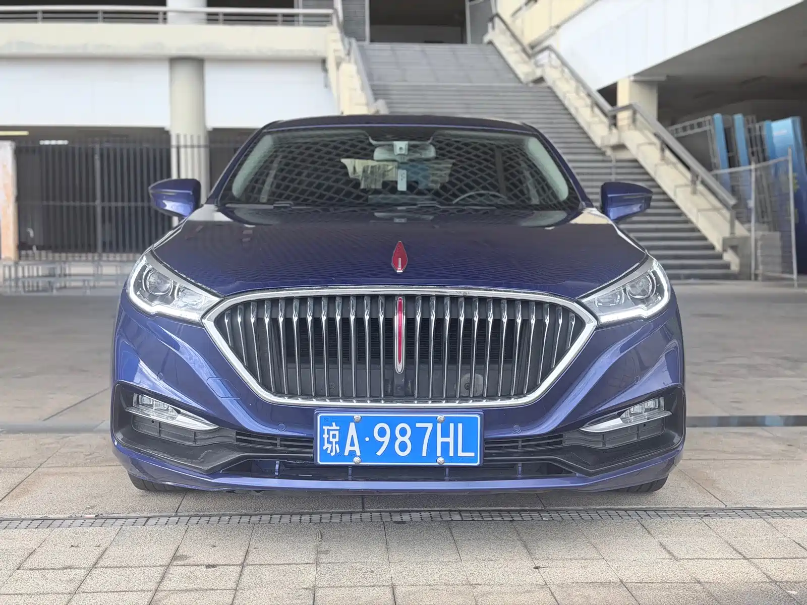 Фото 2 - Hongqi H5
