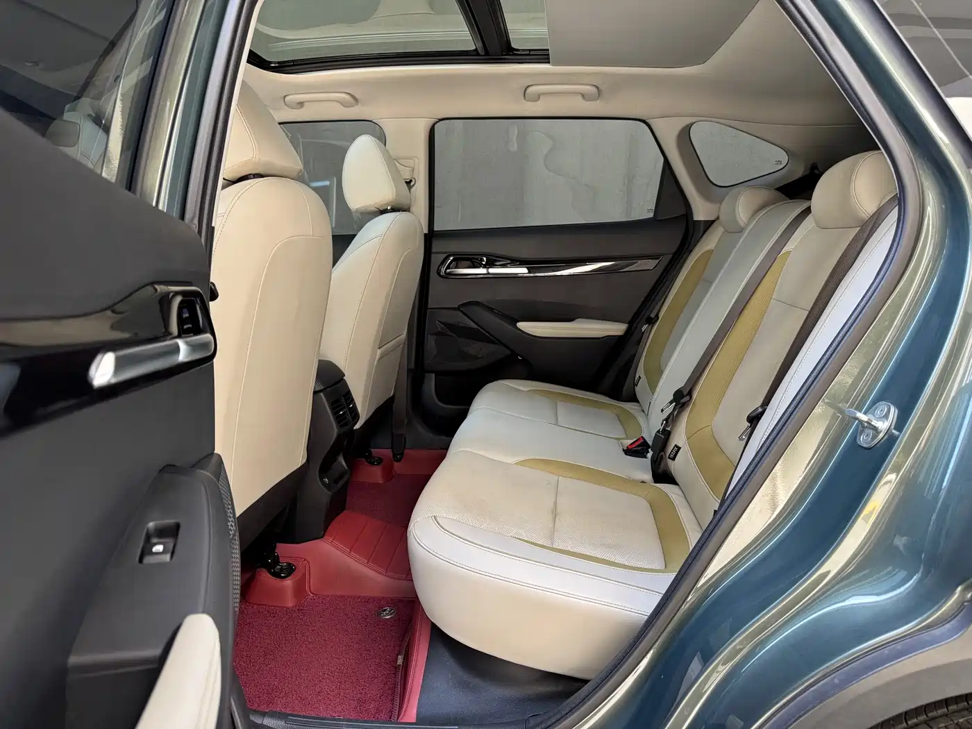Kia Seltos 2023 1.5L CVT Premium Edition фото 7