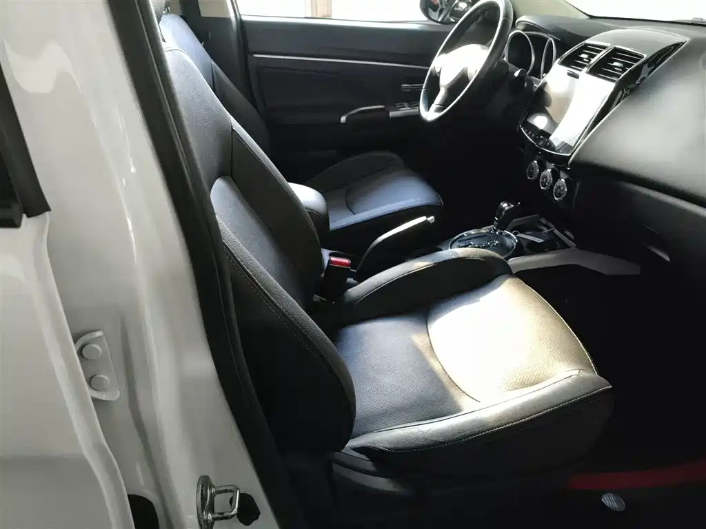 Mitsubishi ASX 2018 2.0L CVT 2WD Premium фото 25