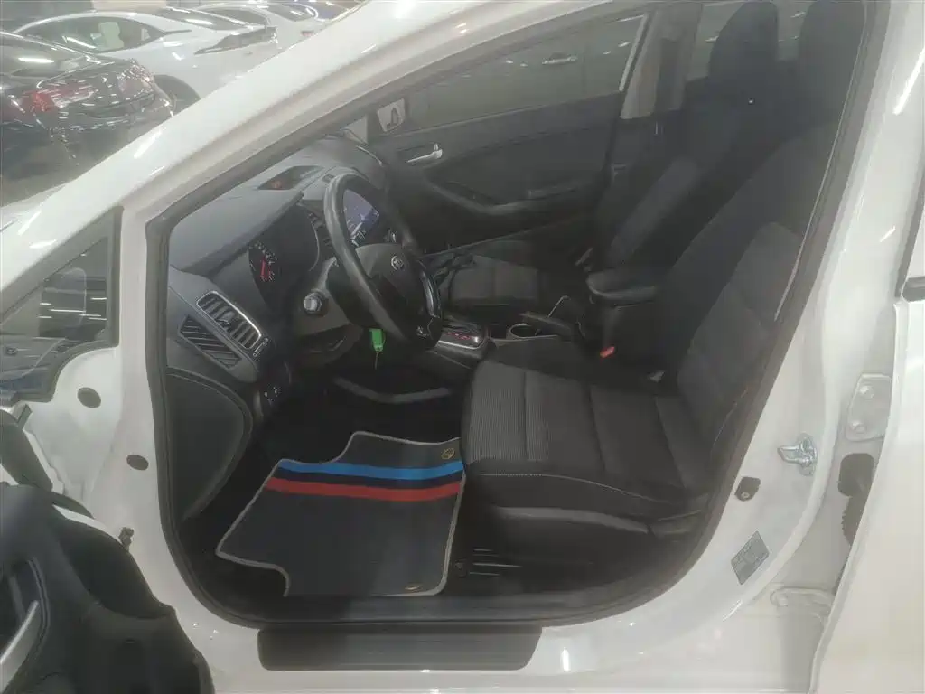 Kia K3 2016 1.6L Automatic GL фото 14