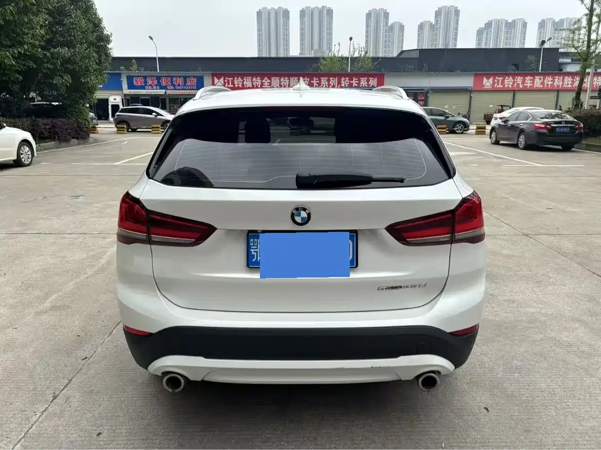BMW X1 2022 xDrive25Li Premium фото 8