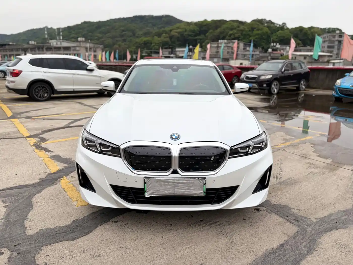 BMW i3 2022 eDrive 35 L фото 2