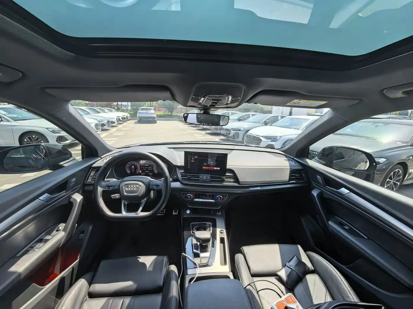 Audi Q5L 2024 Model 40 TFSI Luxury Dynamic фото 12