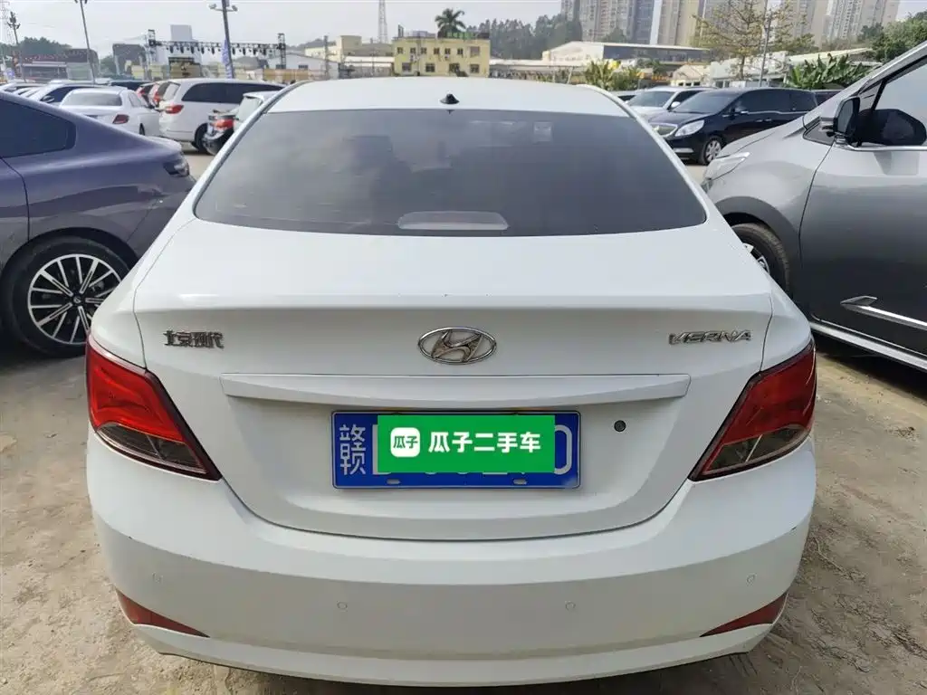 Hyundai Verna 2014 1.4L Automatic Smart GLS фото 4