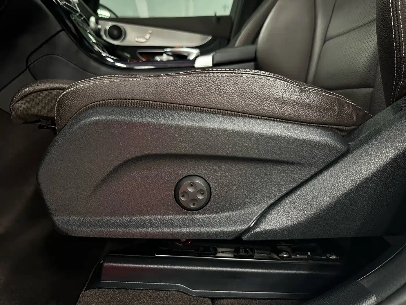 Mercedes-Benz GLC 2018 GLC 200 4MATIC фото 21