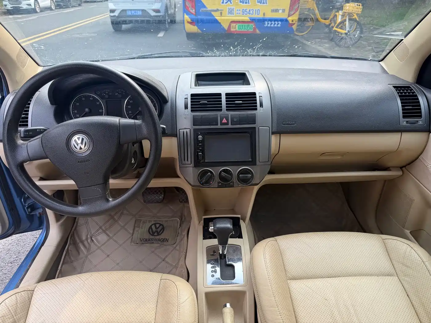 Photo 10 - Volkswagen Polo