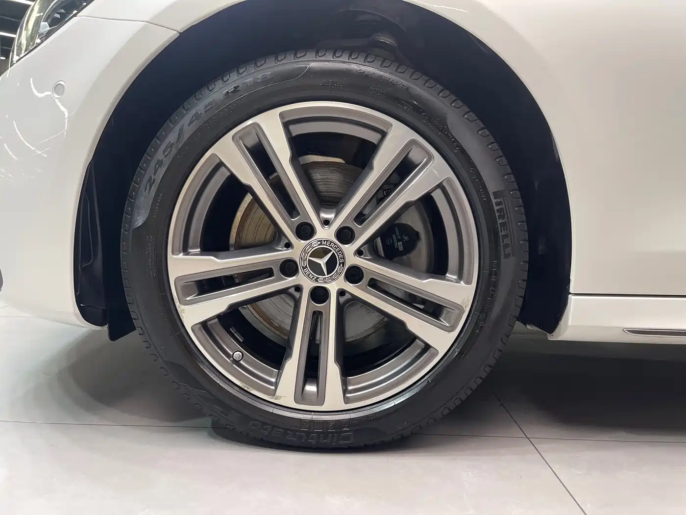 Mercedes-Benz E-Class 2022 E 260 L Sport фото 26