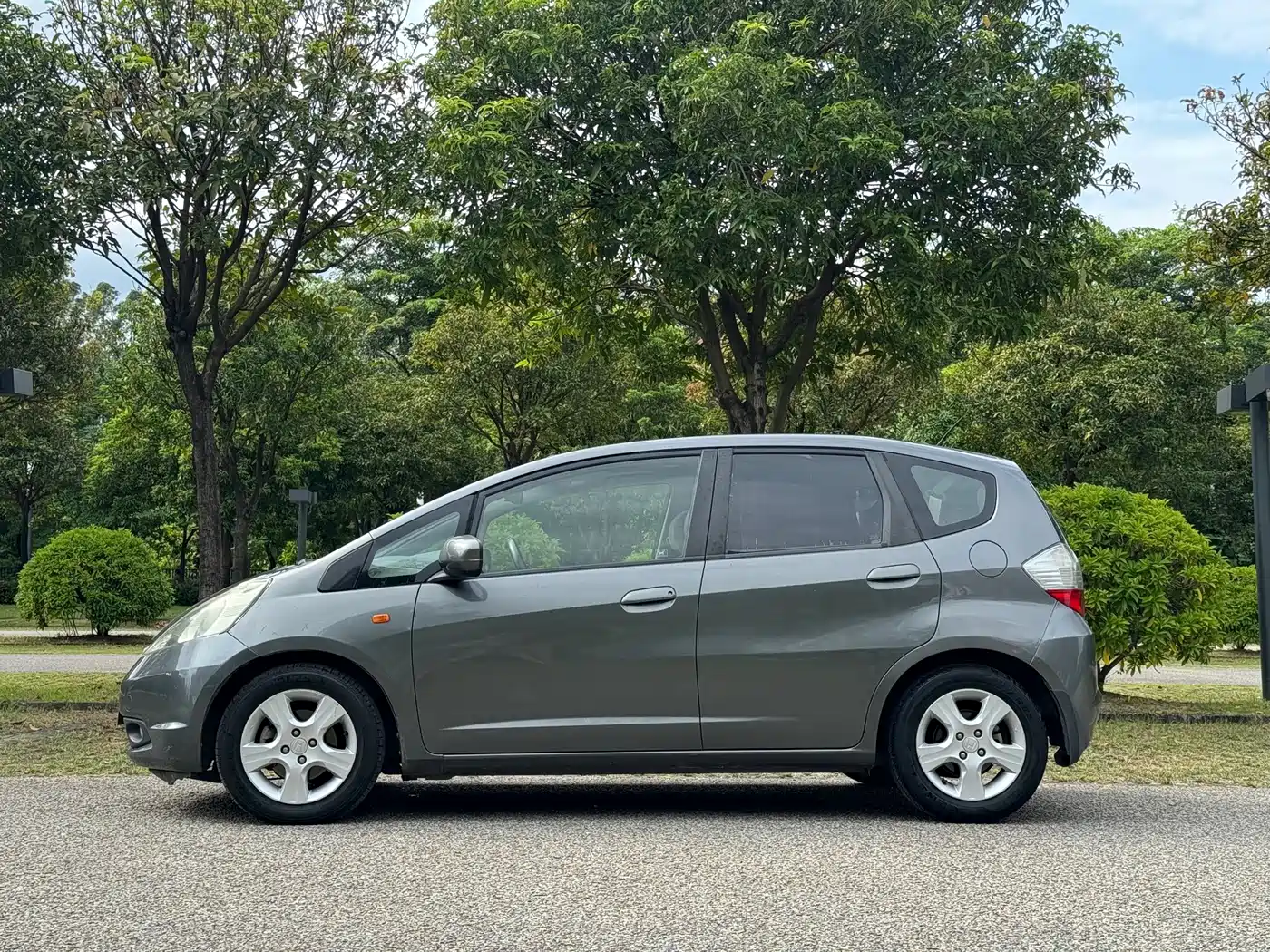 Honda Fit 2011 2008 Model 1.5L Automatic Luxury Edition