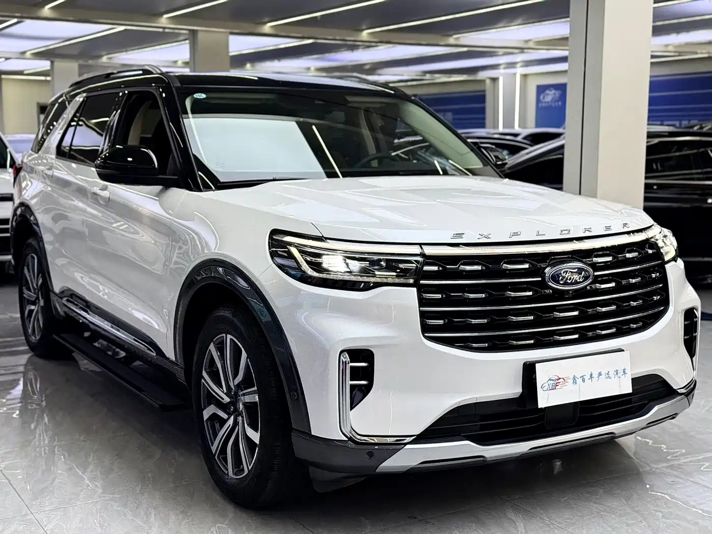 FORD EXPLORER