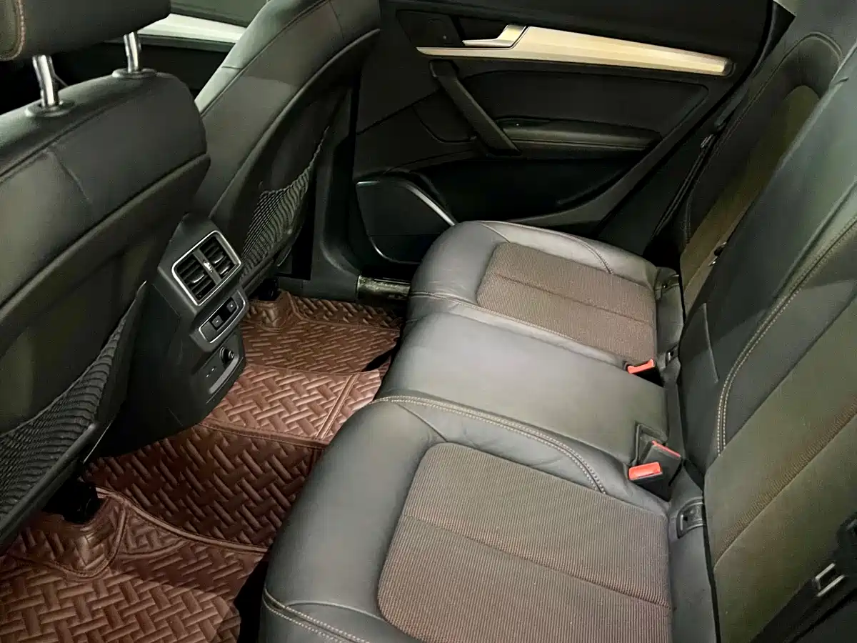 Audi Q5L 2018 40 TFSI Prestige Fashion (China V) фото 9