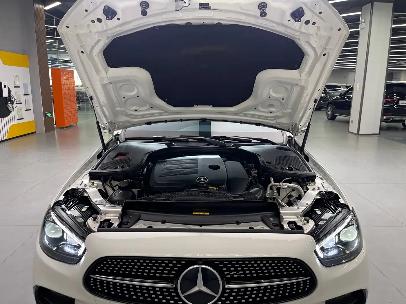 Mercedes-Benz E-Class 2021 E 300 L Sport Premium фото 26