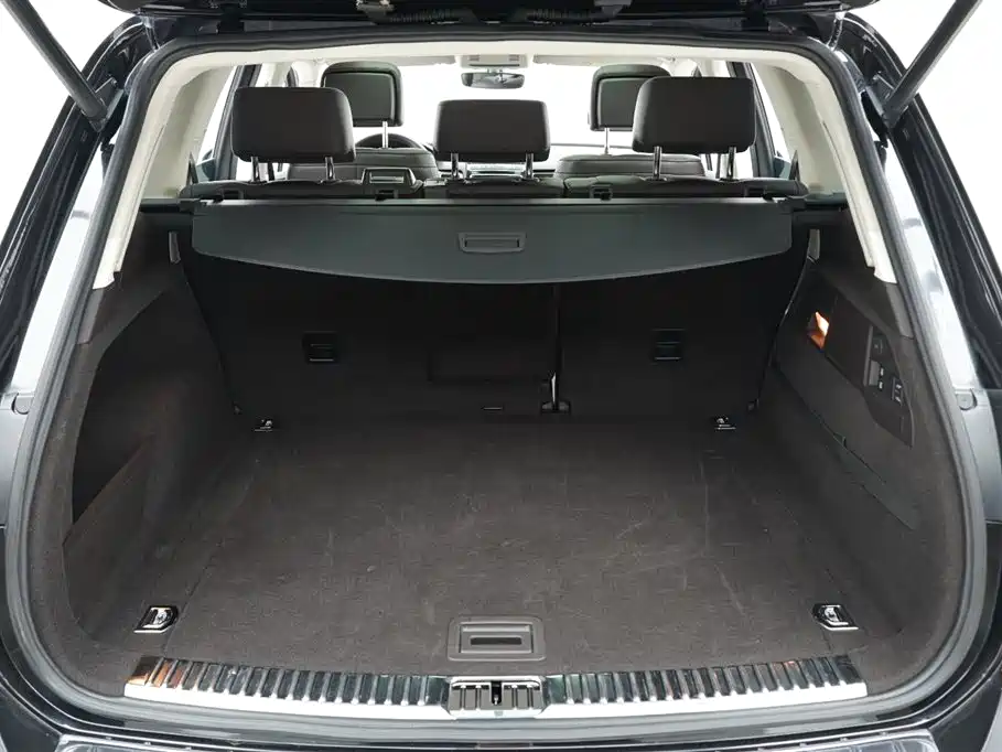 Volkswagen Touareg 2017 3.0TSI Explorer Edition фото 20