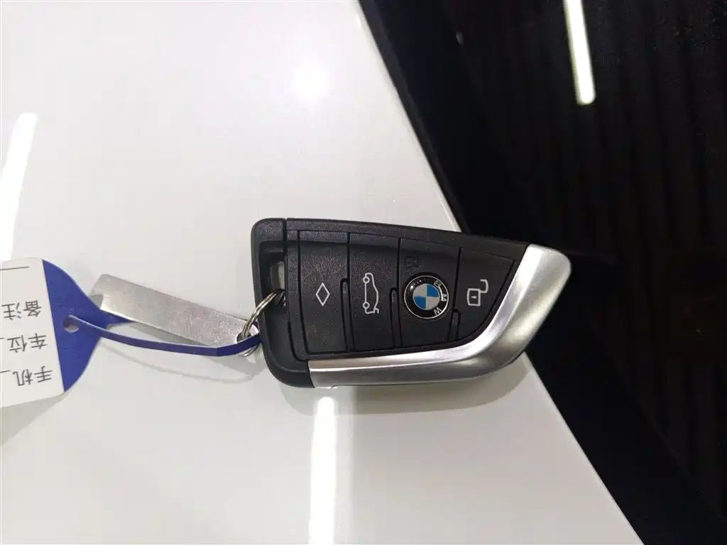 BMW 3 Series 2024 325Li M Sport Package фото 17
