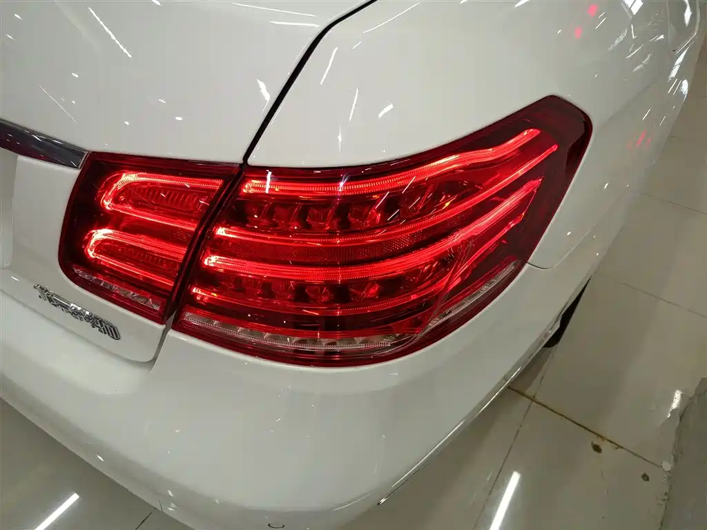 Mercedes-Benz E-Class 2015 Facelift E 260 L фото 8