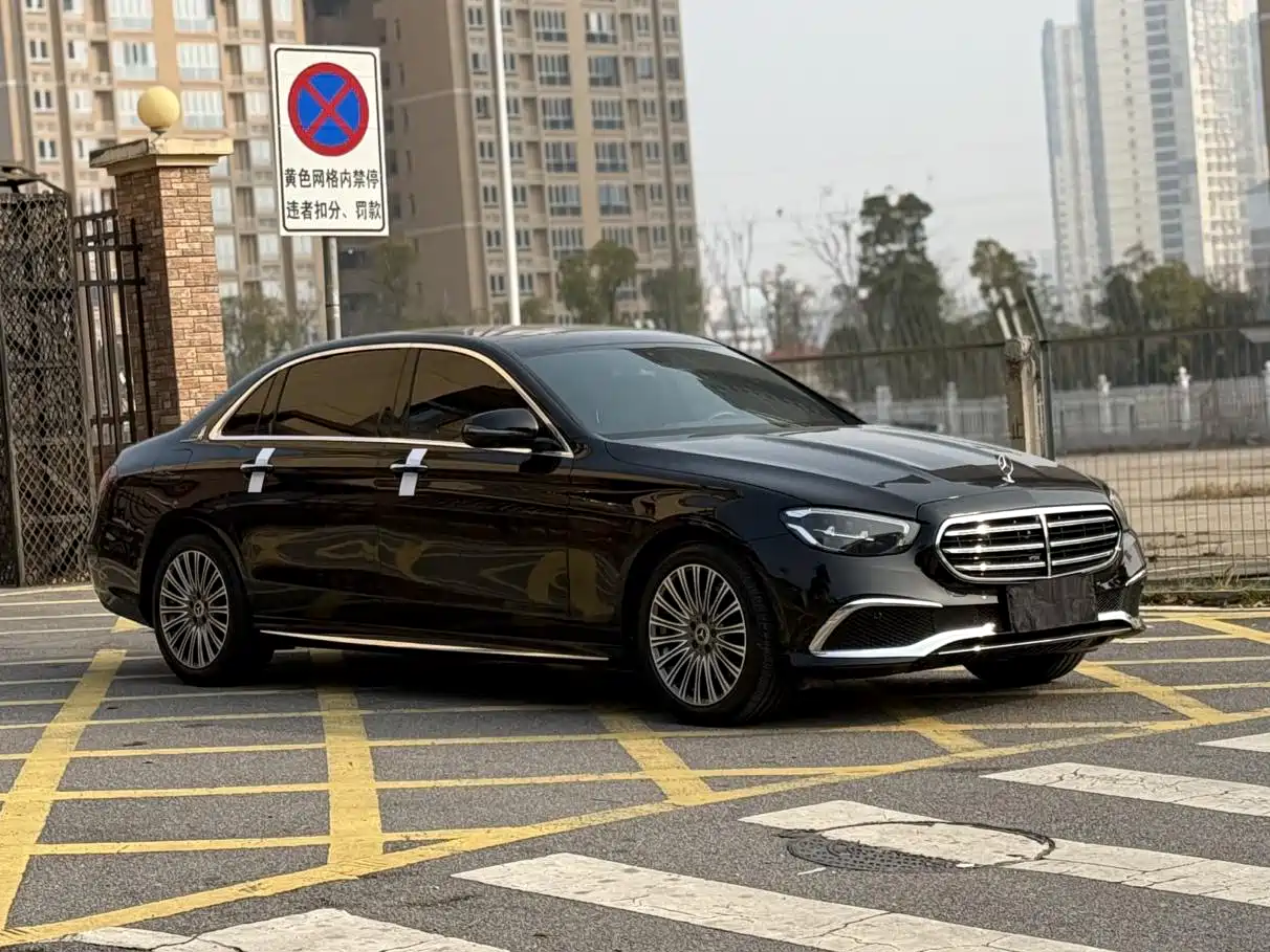  E CLASS