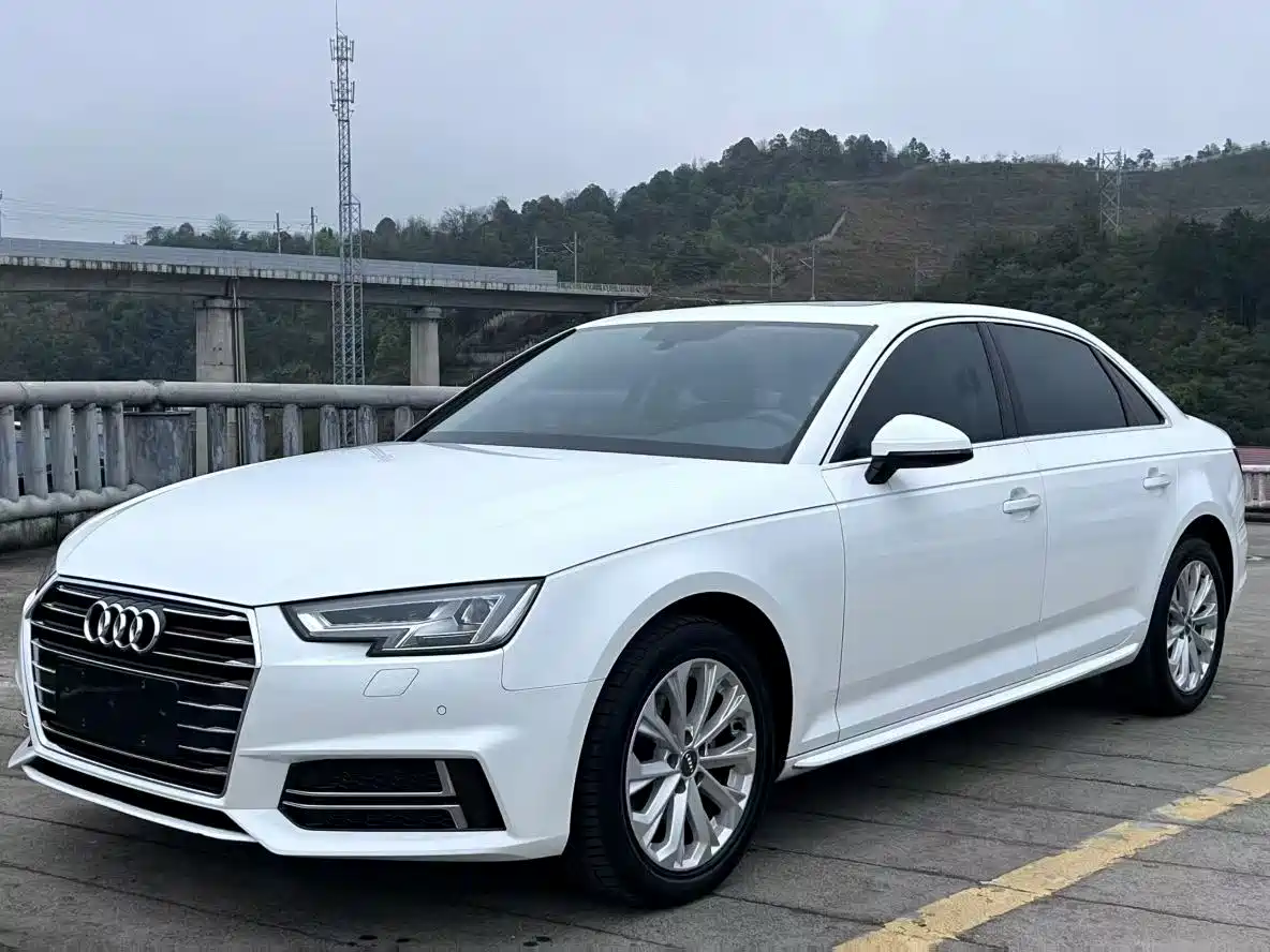 Audi A4L 2017 40 TFSI Style Edition