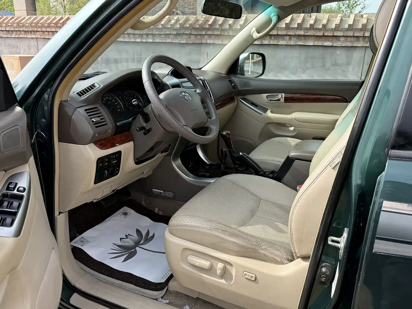 Toyota Prado (Import) 2004 VX 4.0 фото 9