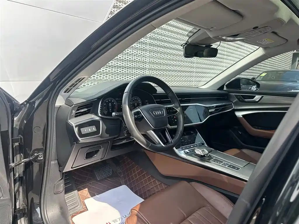 Audi A6L 2021 45 TFSI quattro Exclusive Elegance фото 6