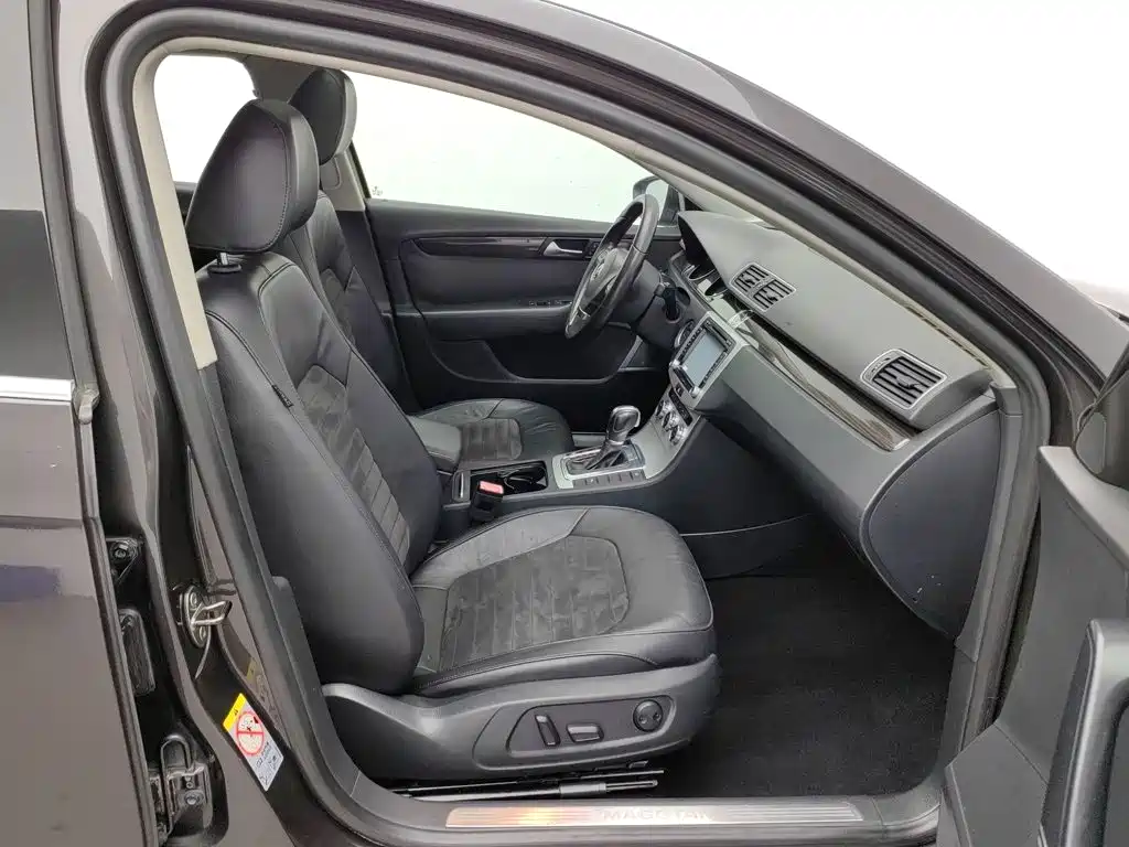 Photo 23 - Volkswagen Magotan