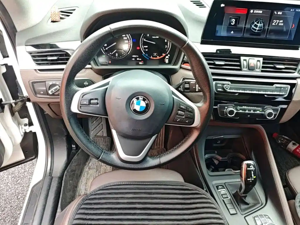 Фото 11 - BMW X1