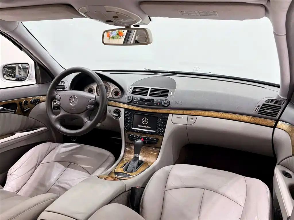 Mercedes-Benz E-Class 2008 E 230 Fashion фото 15
