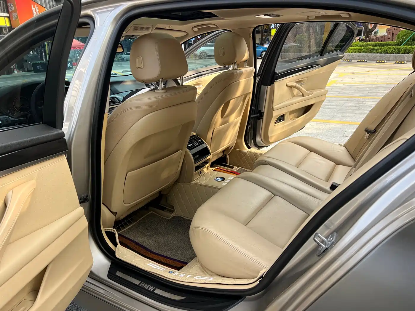 BMW 5 Series 2014 520Li Elegance фото 9