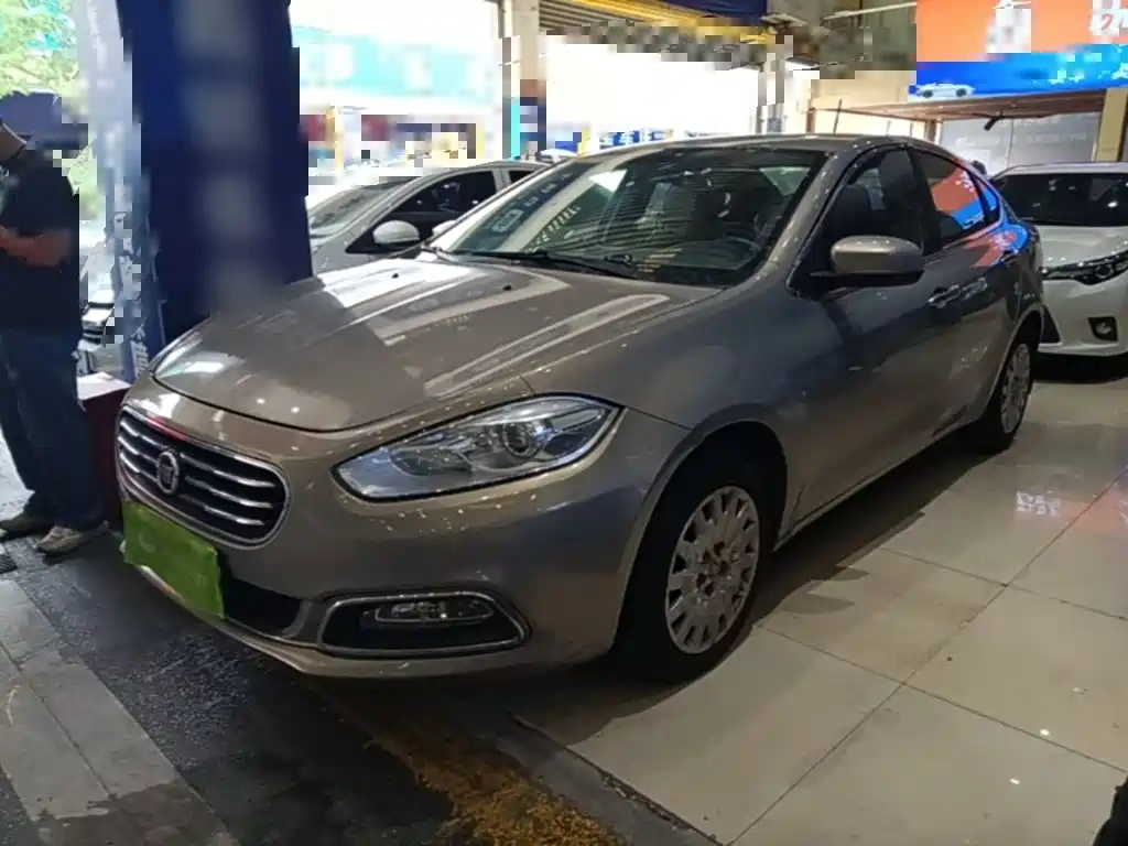 Fiat Viaggio 2014 2012 1.4T Auto Joy Edition