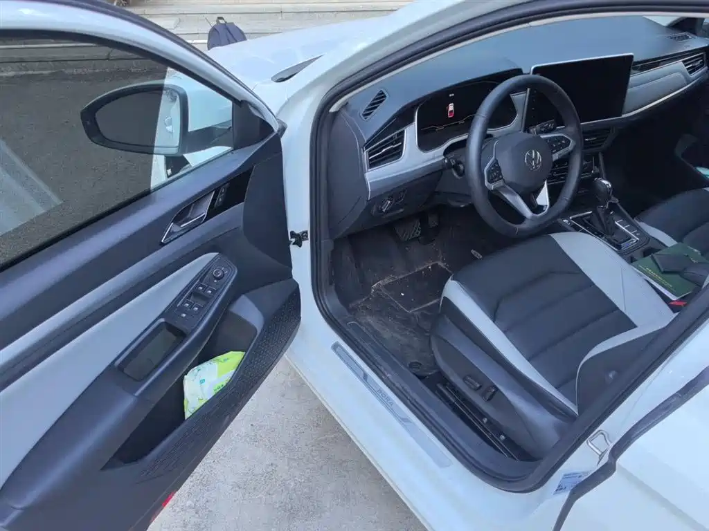 Volkswagen Bora 2024 300TSI DSG Premium Ride Edition фото 13