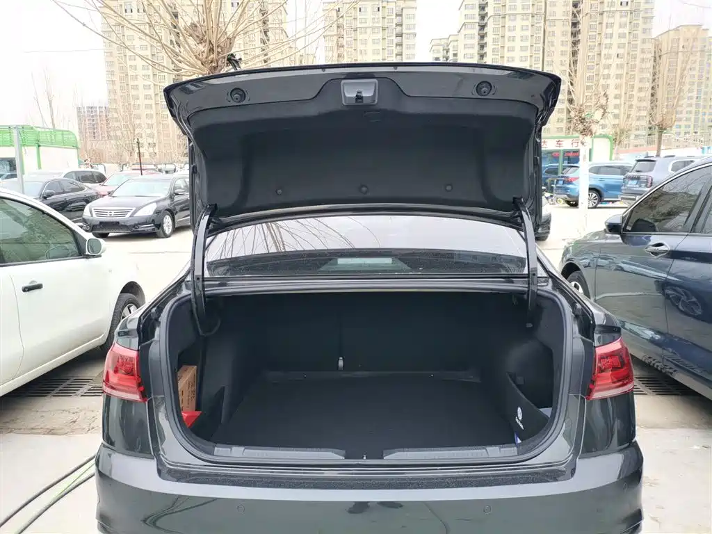 Volkswagen Bora 2024 200TSI DSG Joy Ride PRO Edition фото 19