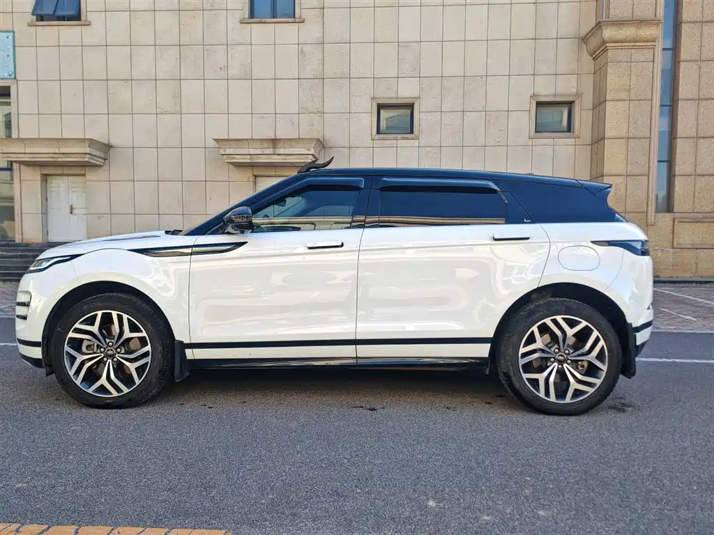 Land Rover Range Rover Evoque New Energy 2022 2022 Range Rover Evoque L P300e Plug-in Hybrid