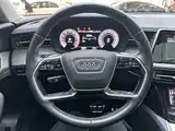 Photo 25 - Audi Q6